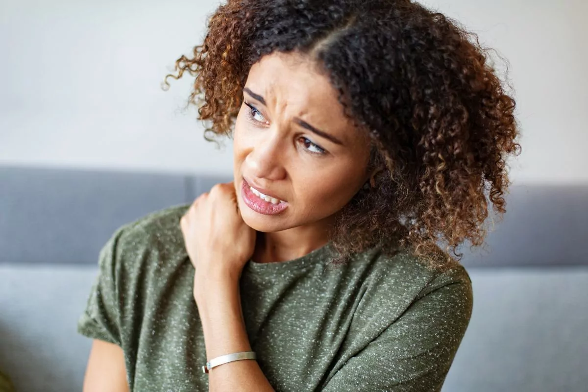 Jak szybko pozbyć się zakwasów, skuteczne sposoby na ból mięśni po treningu